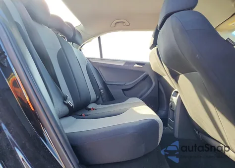 2017 Volkswagen Jetta S z USA, uszkodzony, nr VIN 3VW2B7AJ4HM404069